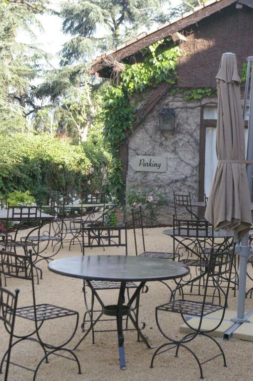 Charme & Business Hotel Lyon リモネスト エクステリア 写真