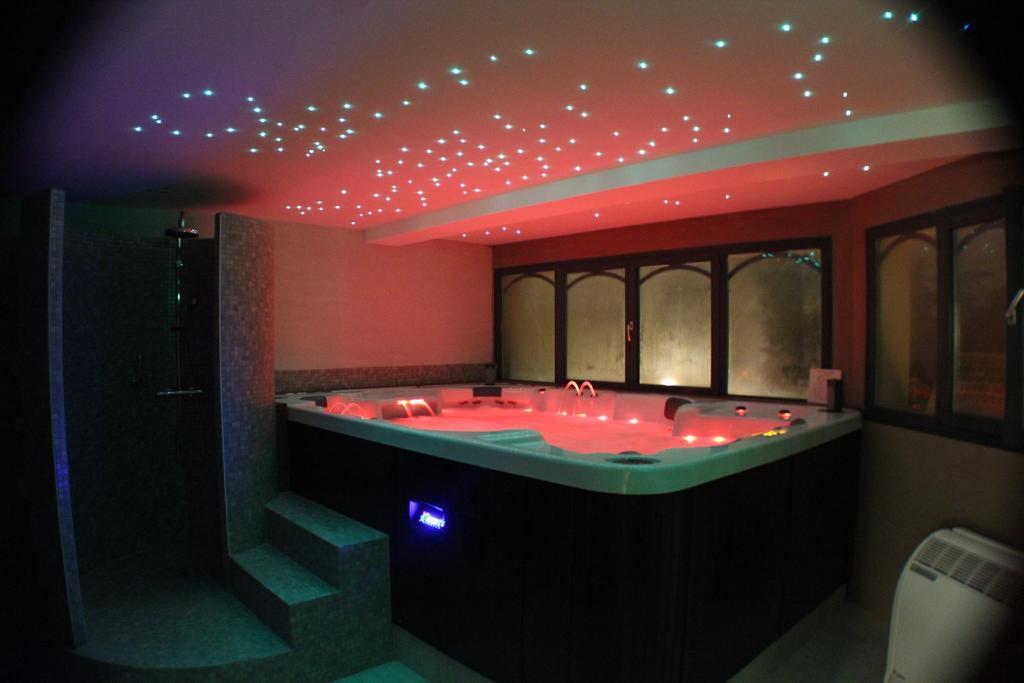 Charme & Business Hotel Lyon リモネスト エクステリア 写真