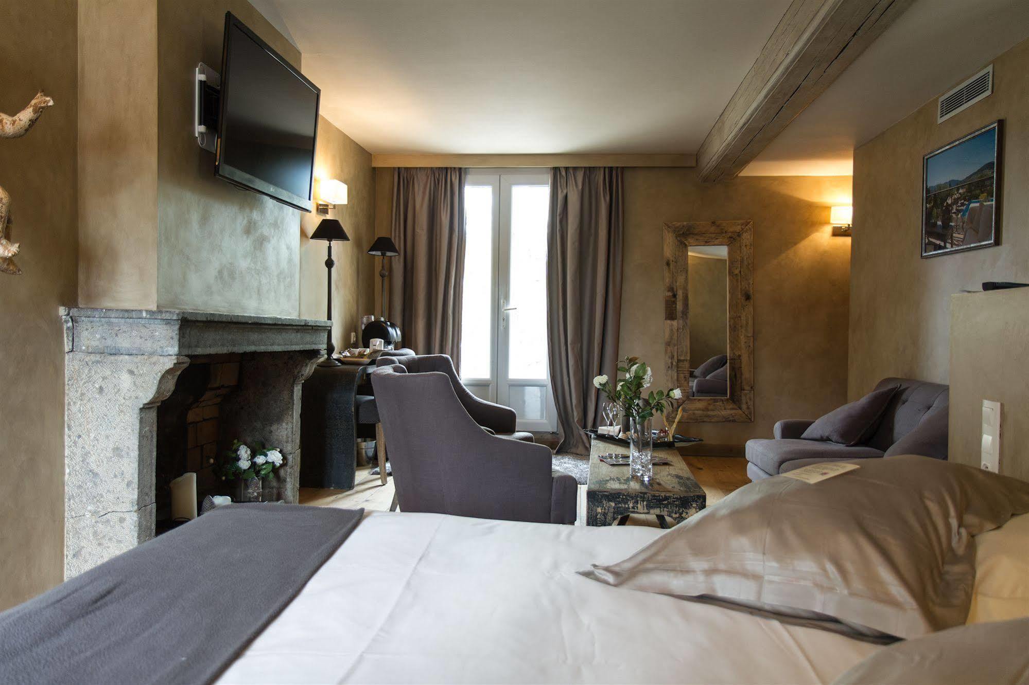 Charme & Business Hotel Lyon リモネスト エクステリア 写真